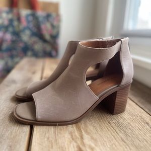 lucky Brand Women sandals Tarrinax